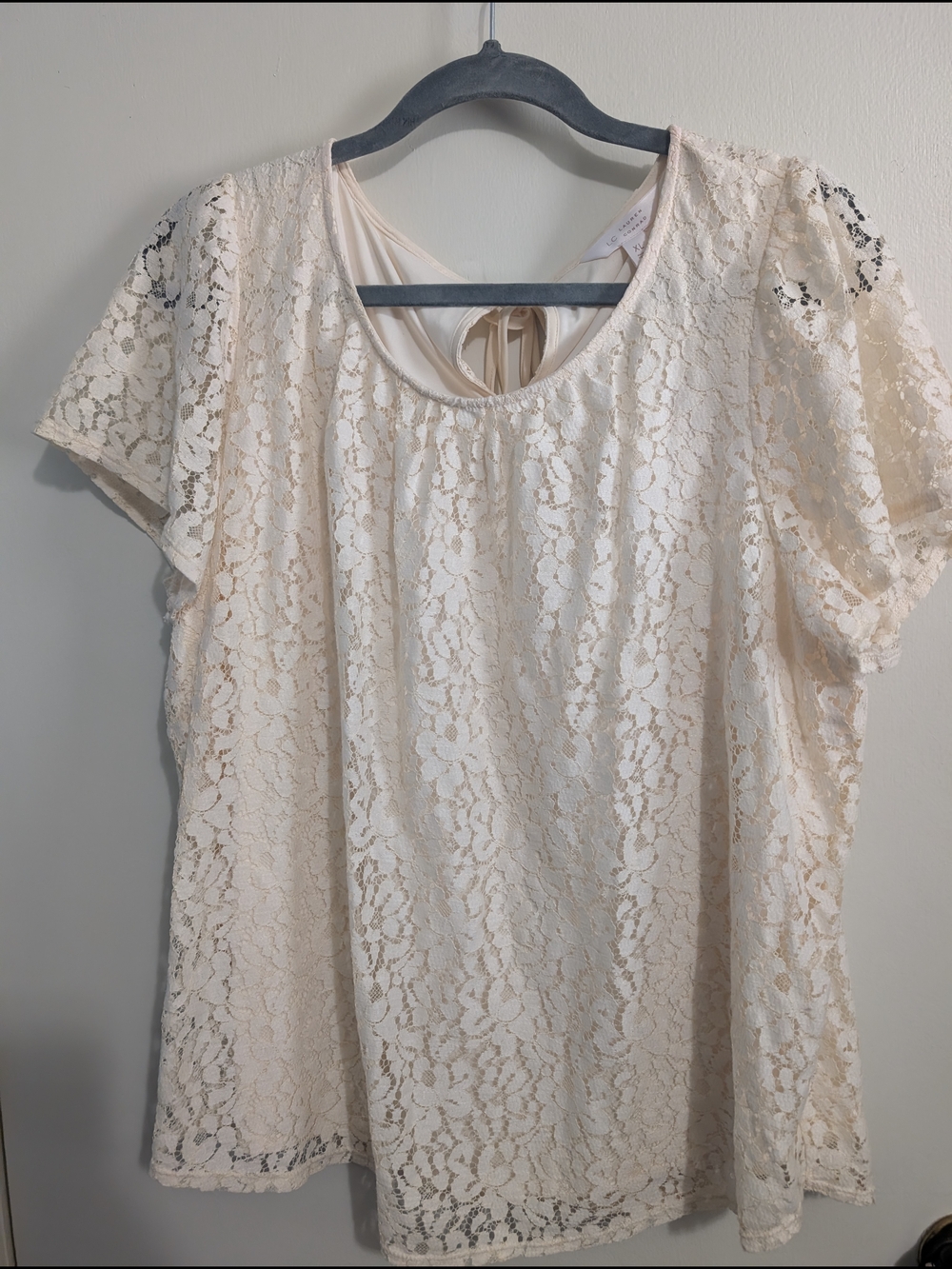LC Lauren Conrad Cream Lace Short Sleeve Blouse